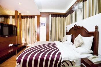 Oyo Premium Pitampura Hotel New Delhi Exterior photo